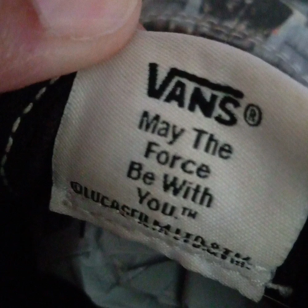 VANS Graphic Star Wars Print Sneakers Mens Sz. 7.5 Womens Sz. 9